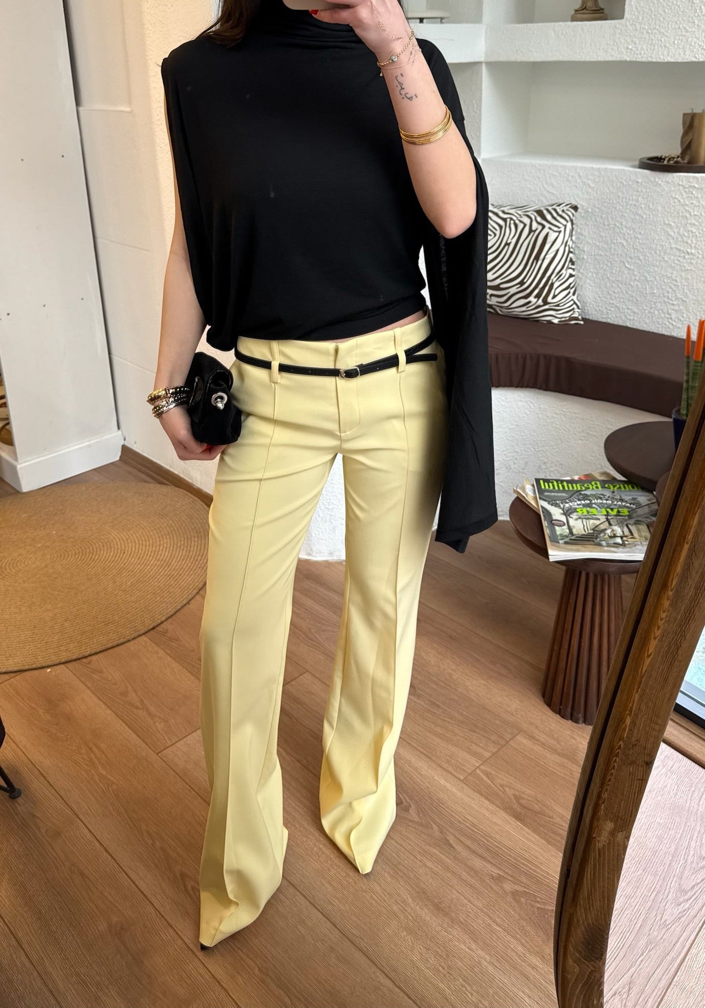 Limon sarısı kemerli düşük bel pantolon
