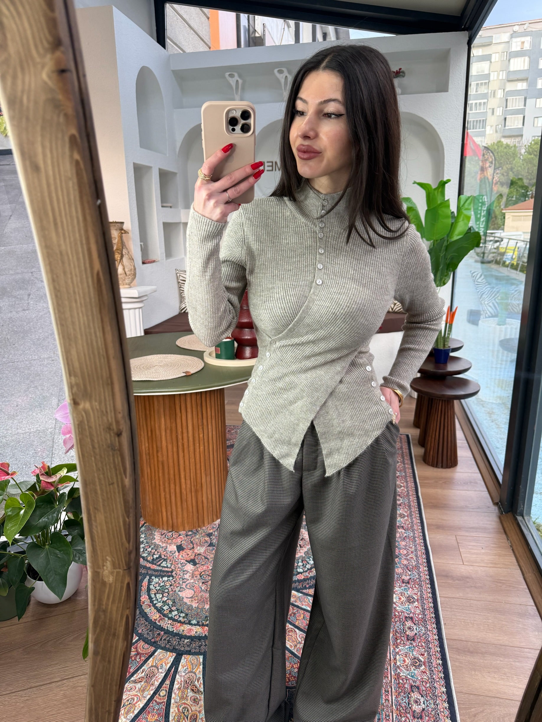 Asimetrik düğmeli fitilii bluz