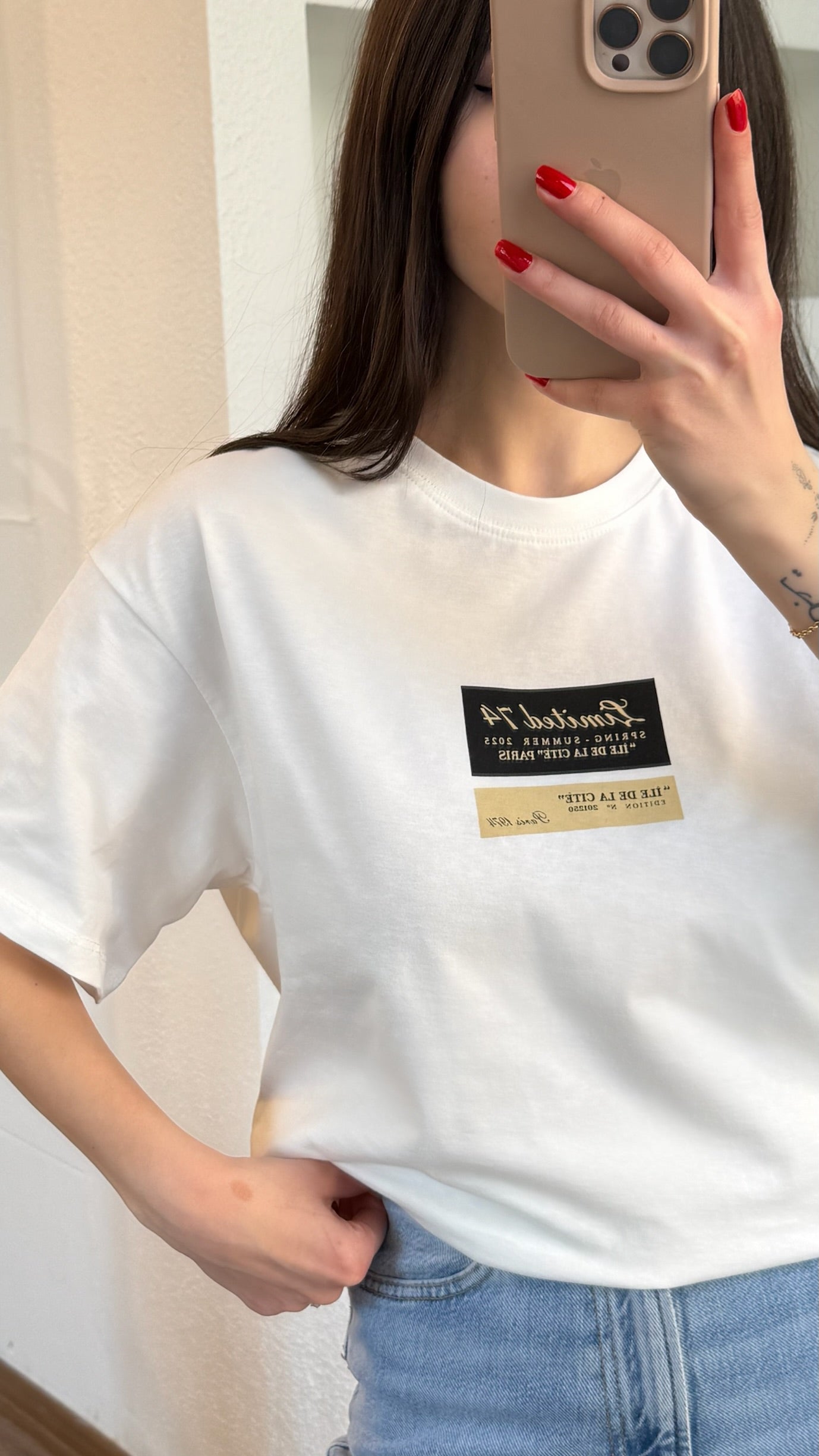 Beyaz limited baskılı tişört