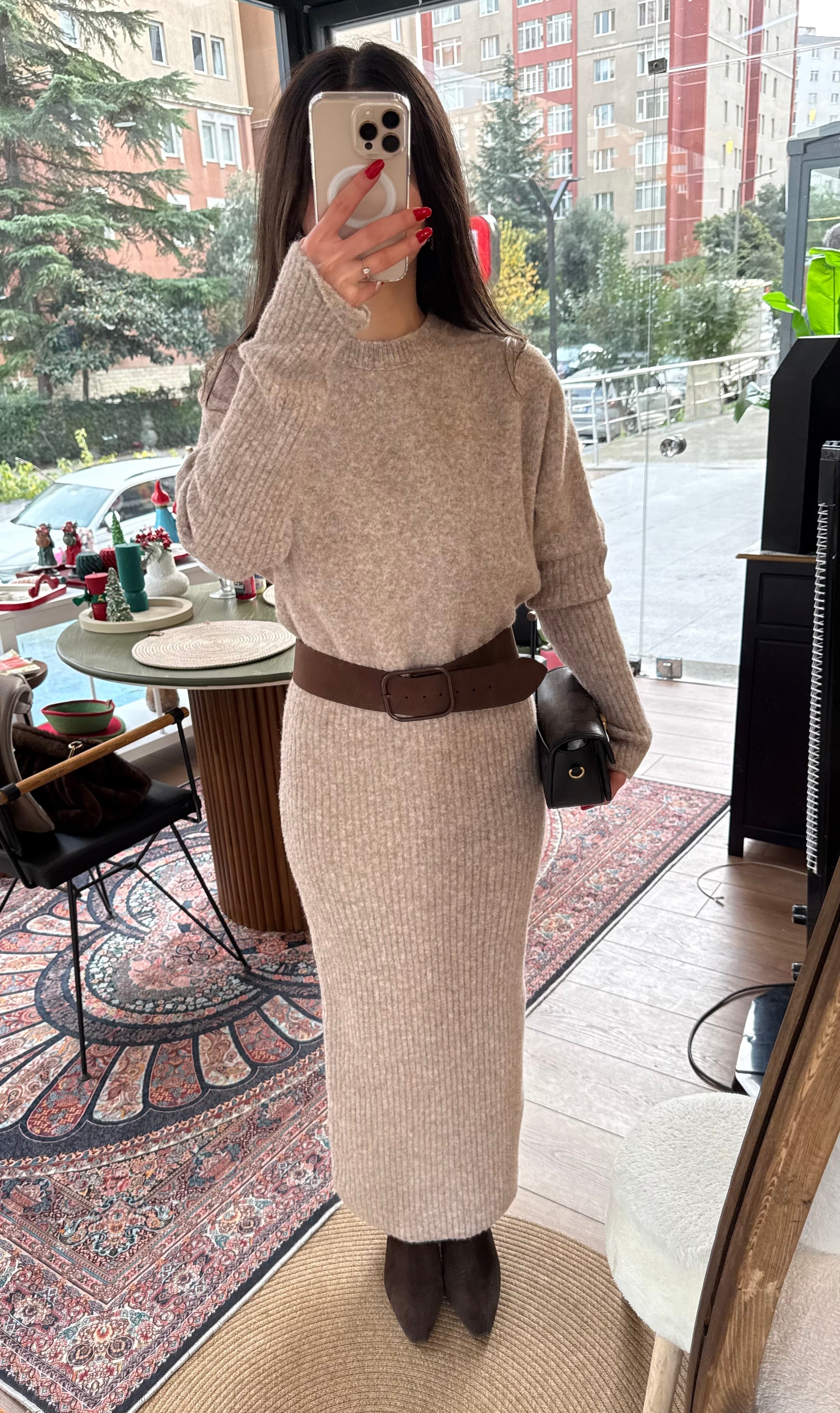 Yün karışımlı elbise