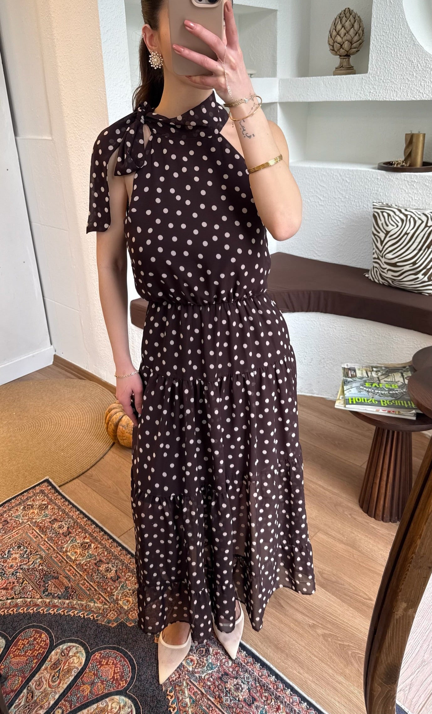 Puantiye kahve şifon elbise