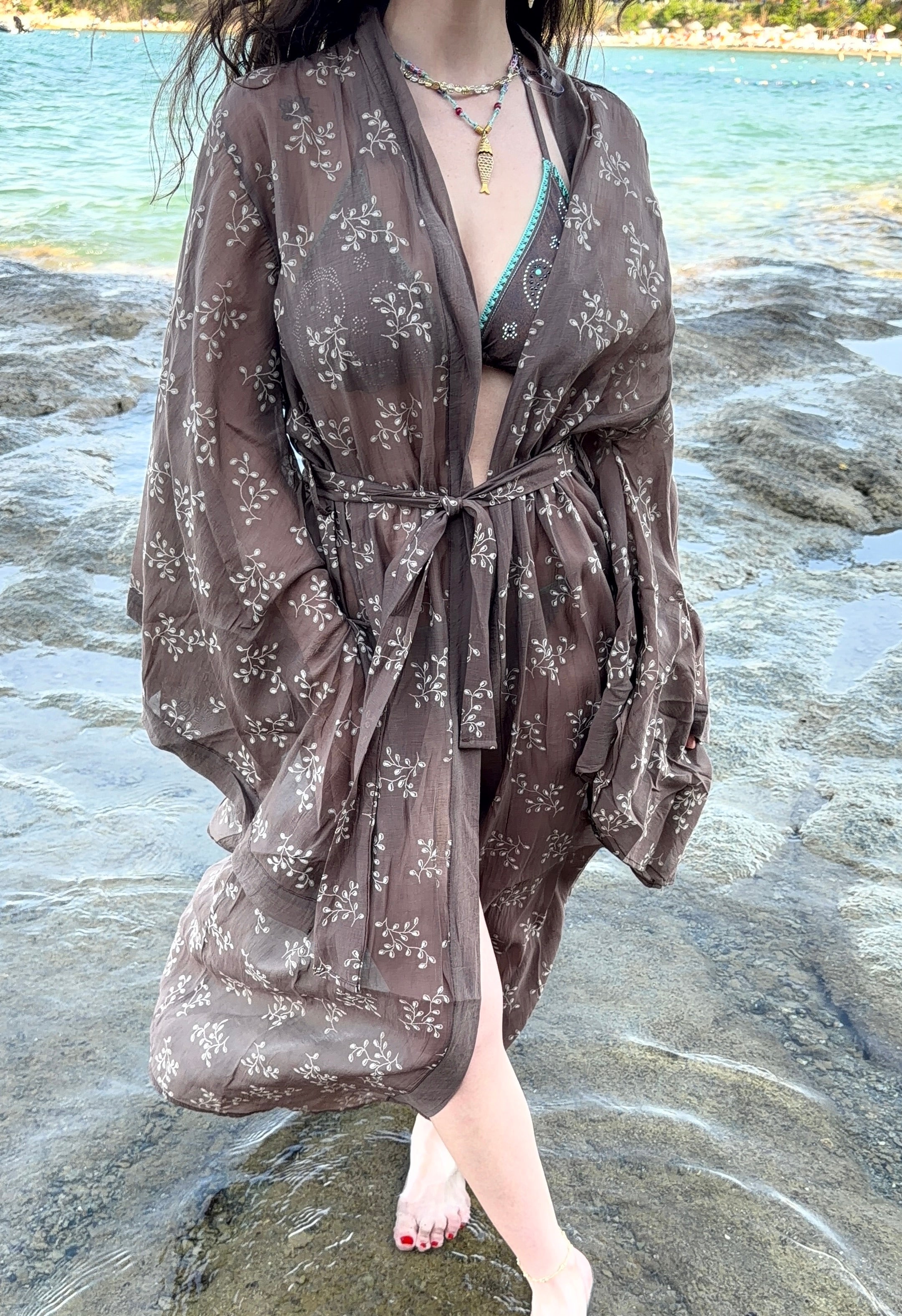 Kuşaklı işlemeli kimono