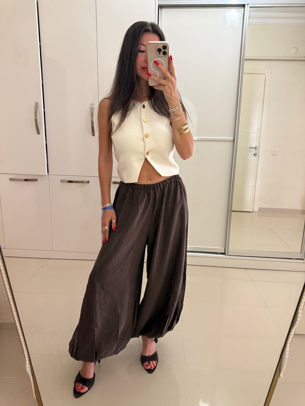 Kahverengi şalvar pantolon