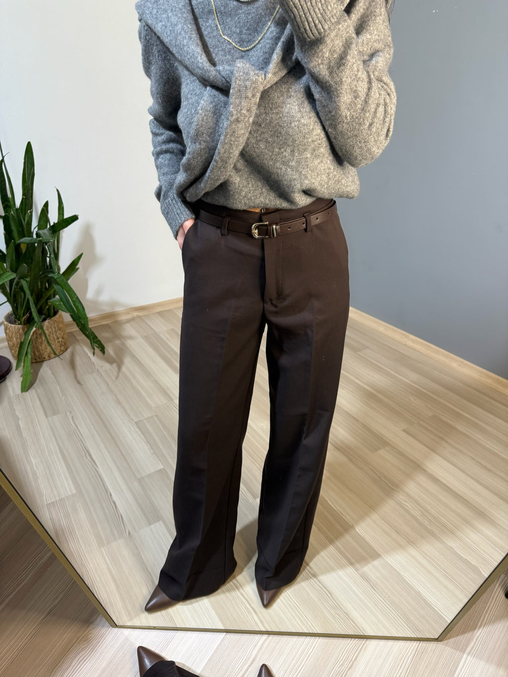 Kemerli acı kahve kumaş pantolon