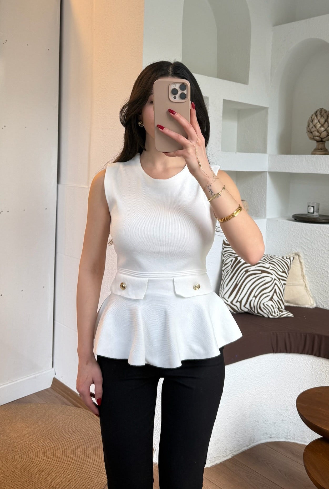 Belden oturtmalı triko bluz-beyaz