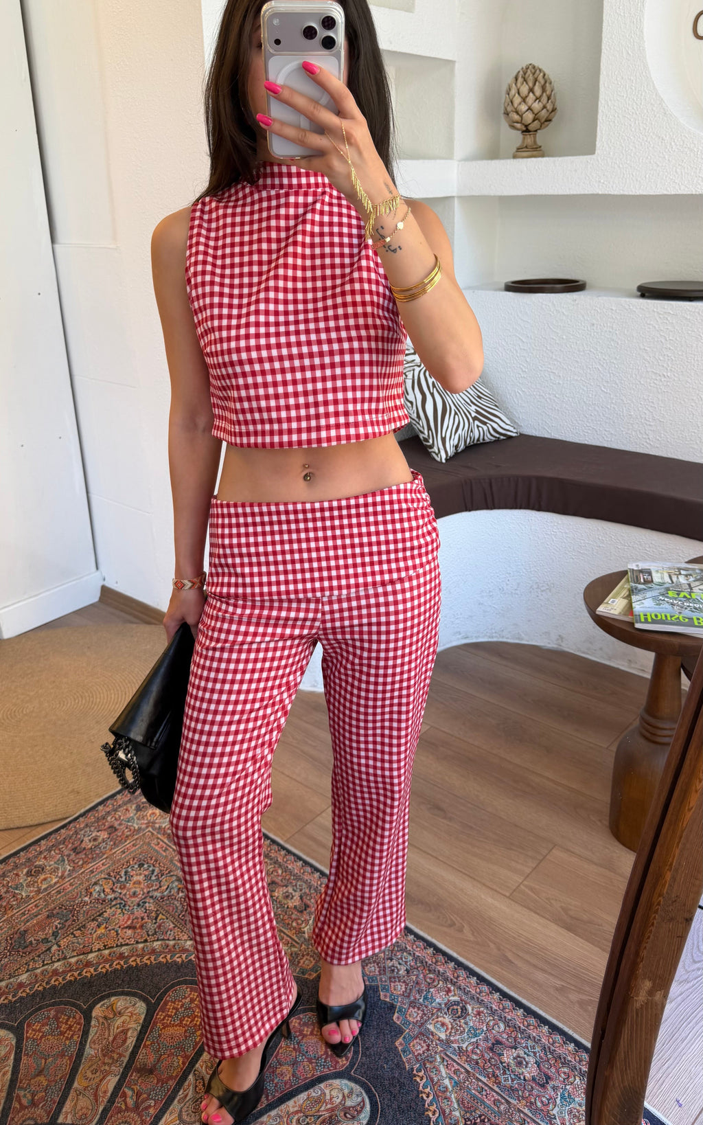 Pötikareli kırmızı-beyaz takım