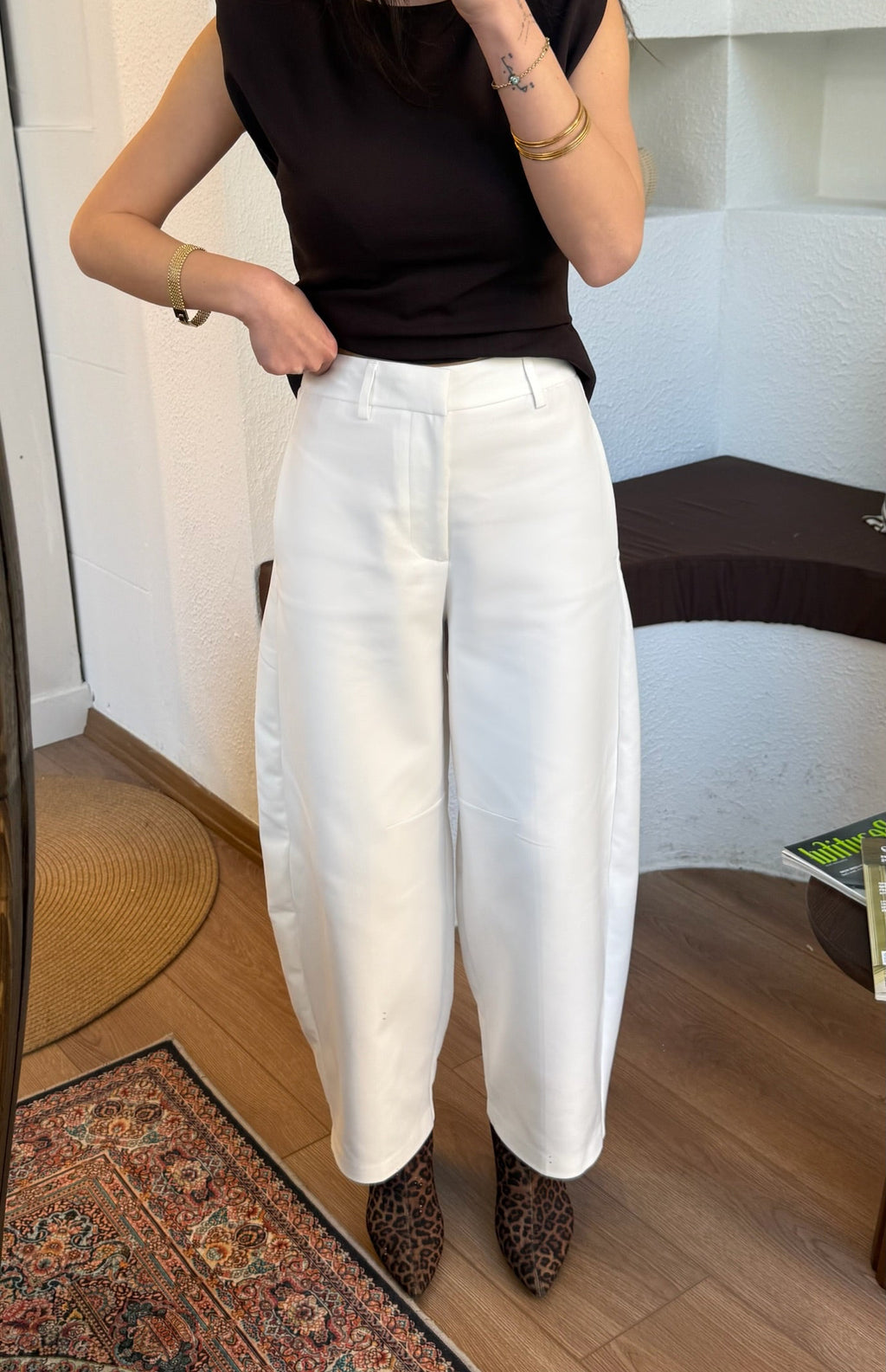 Skatter beyaz kumaş pantolon