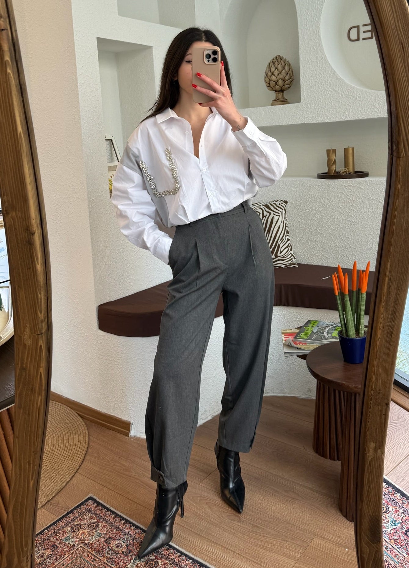 Gri bilek düğmeli pantolon