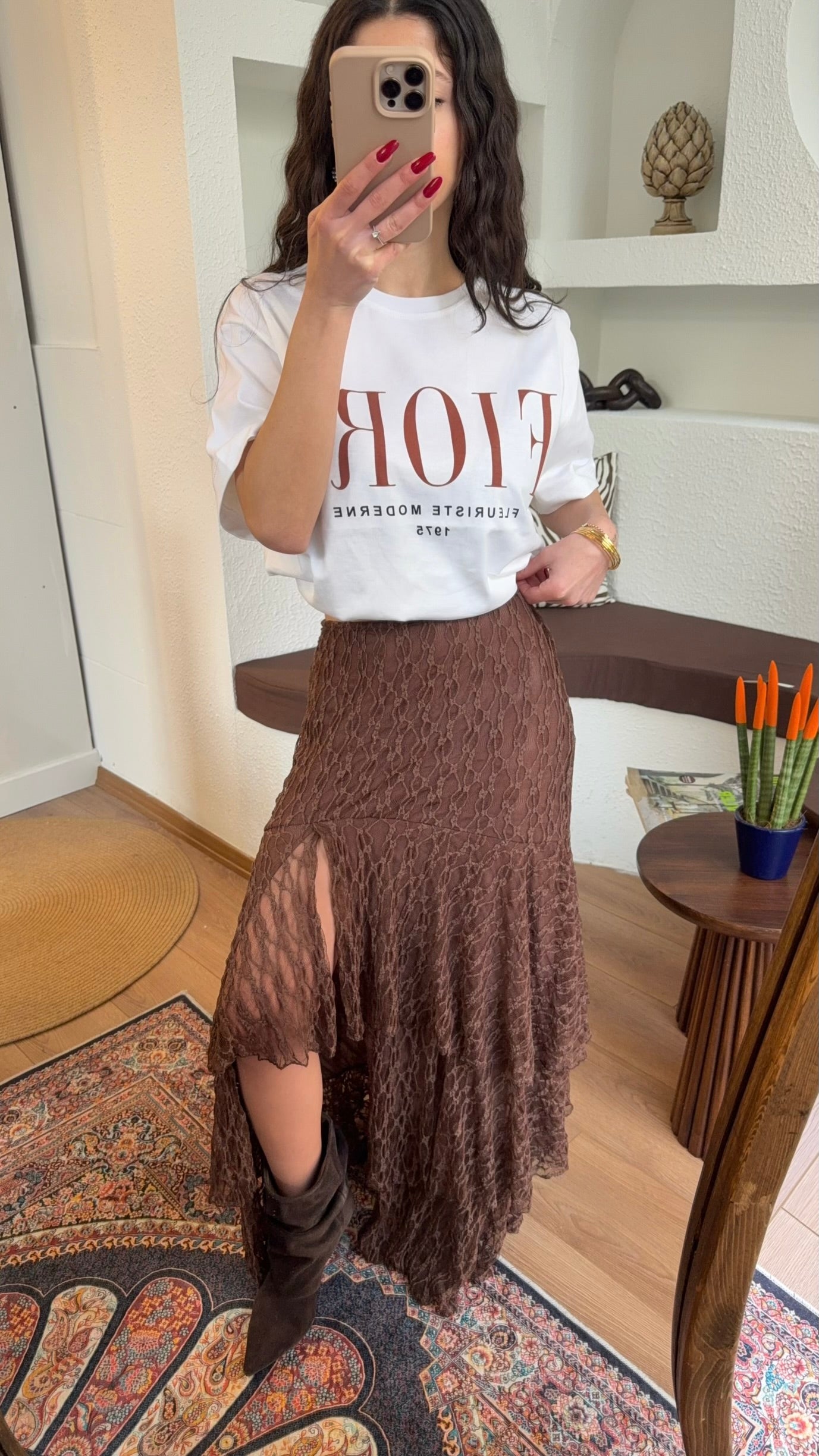 Dantel katlı tasarım etek