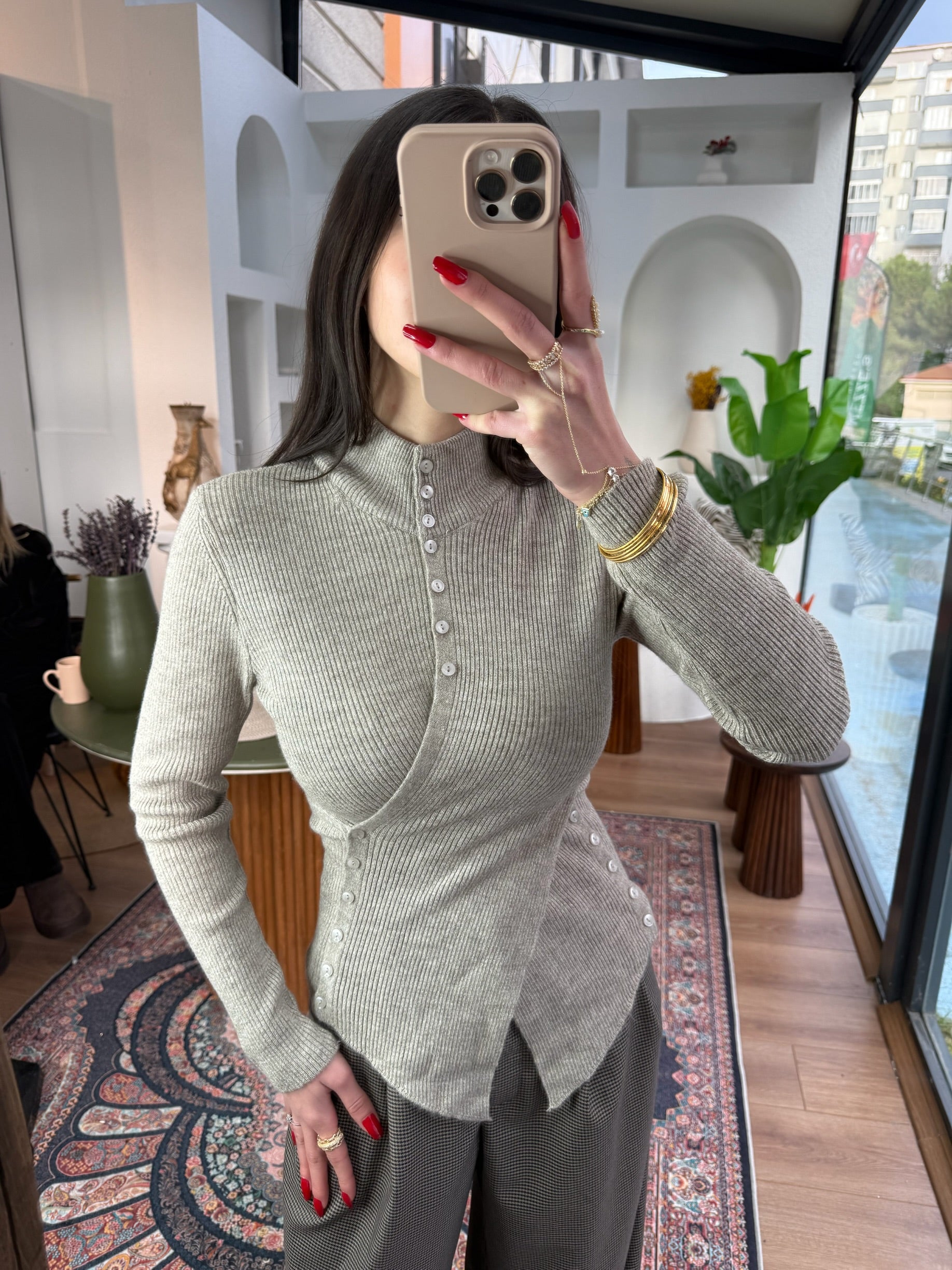 Asimetrik düğmeli fitilii bluz