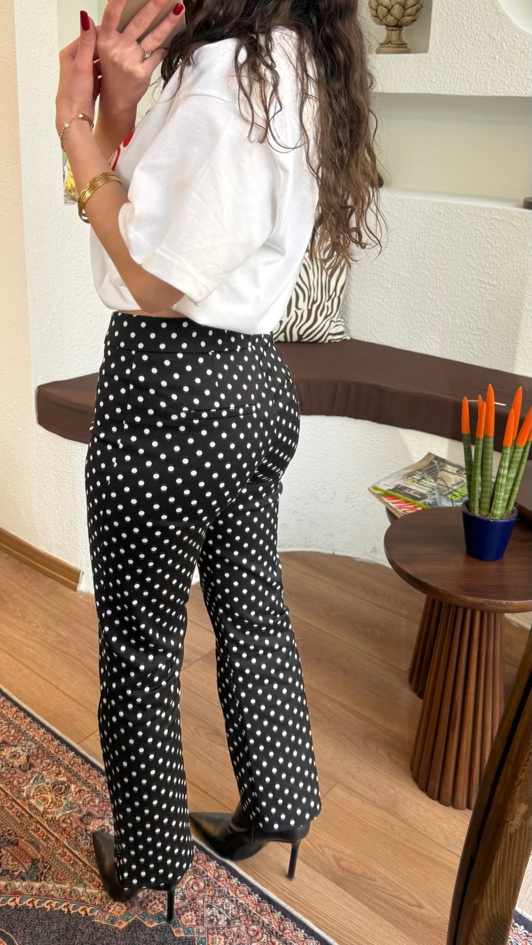 Puantiye siyah-beyaz pantolon