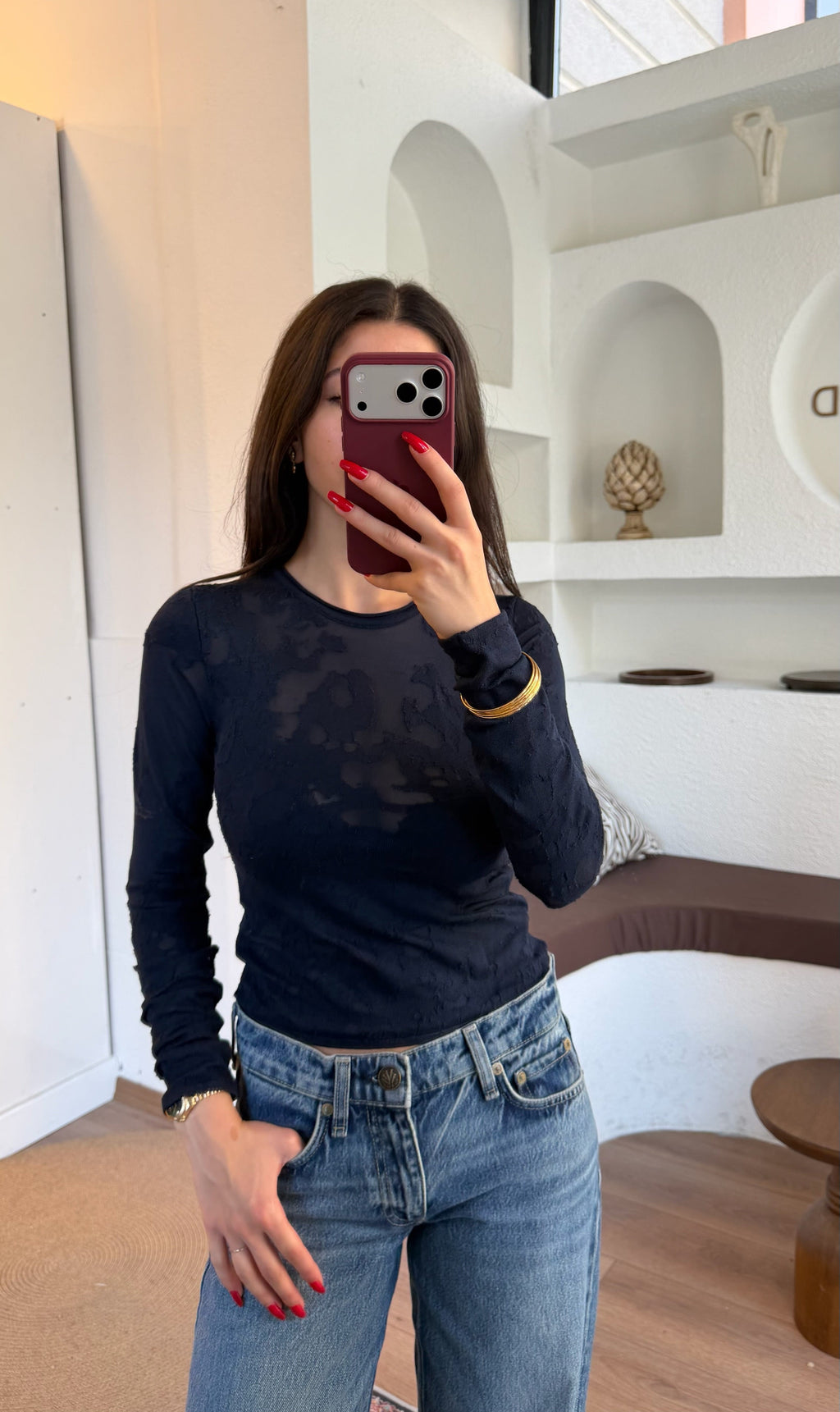 İşlemeli transparan lacivert bluz
