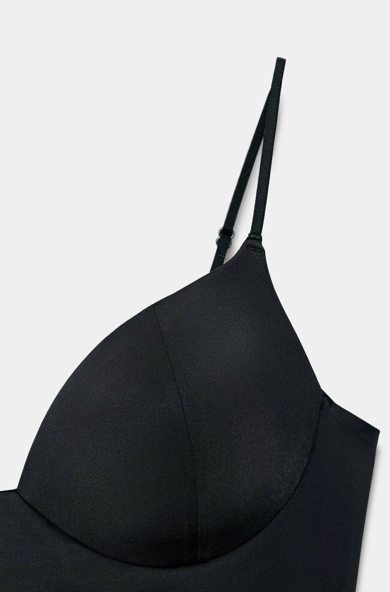 Destekli siyah top