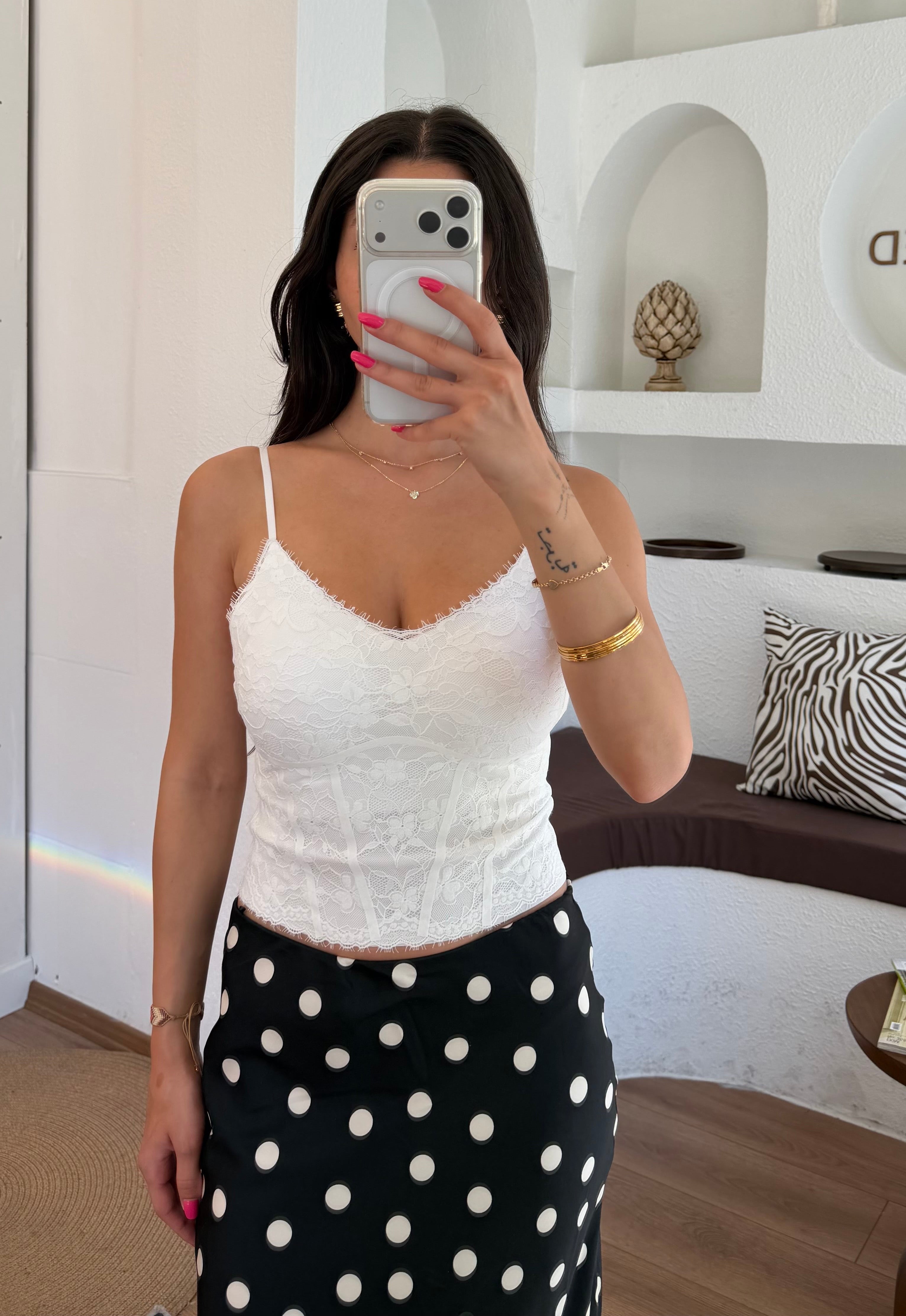 Dantel detaylı askılı body-beyaz