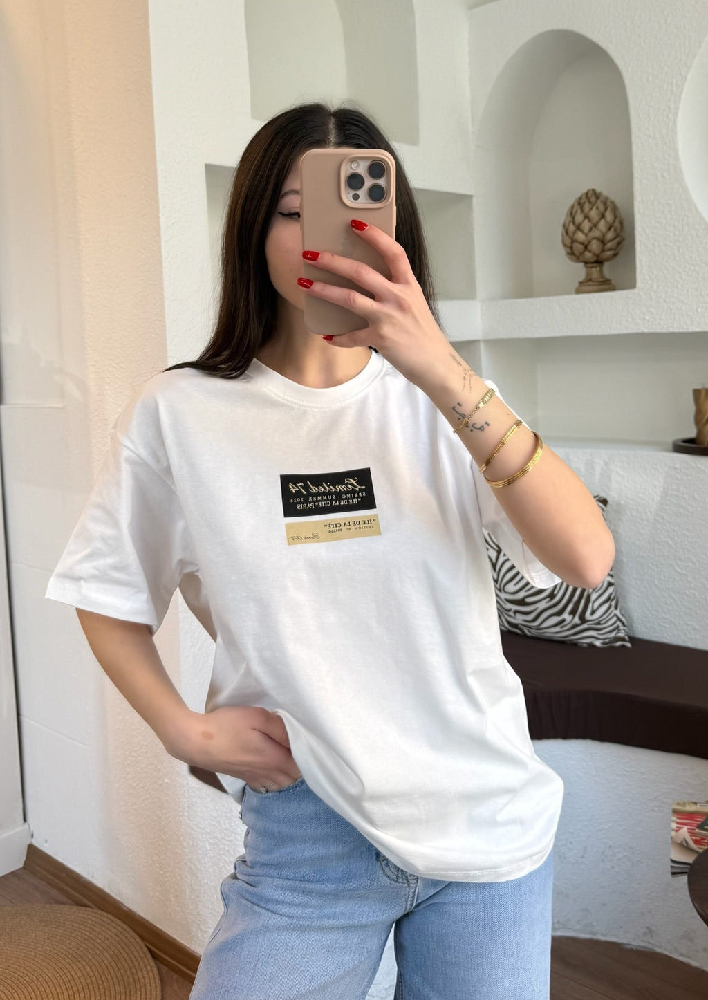 Beyaz limited baskılı tişört