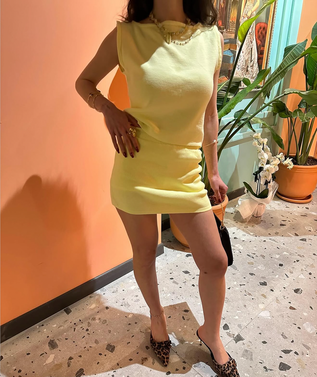 Limon sarısı takım