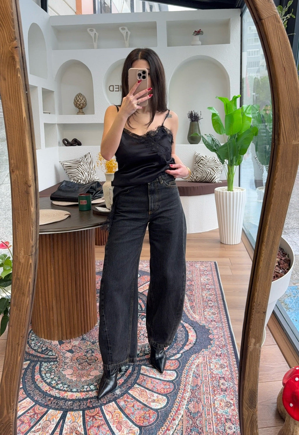 Zra barrel jean