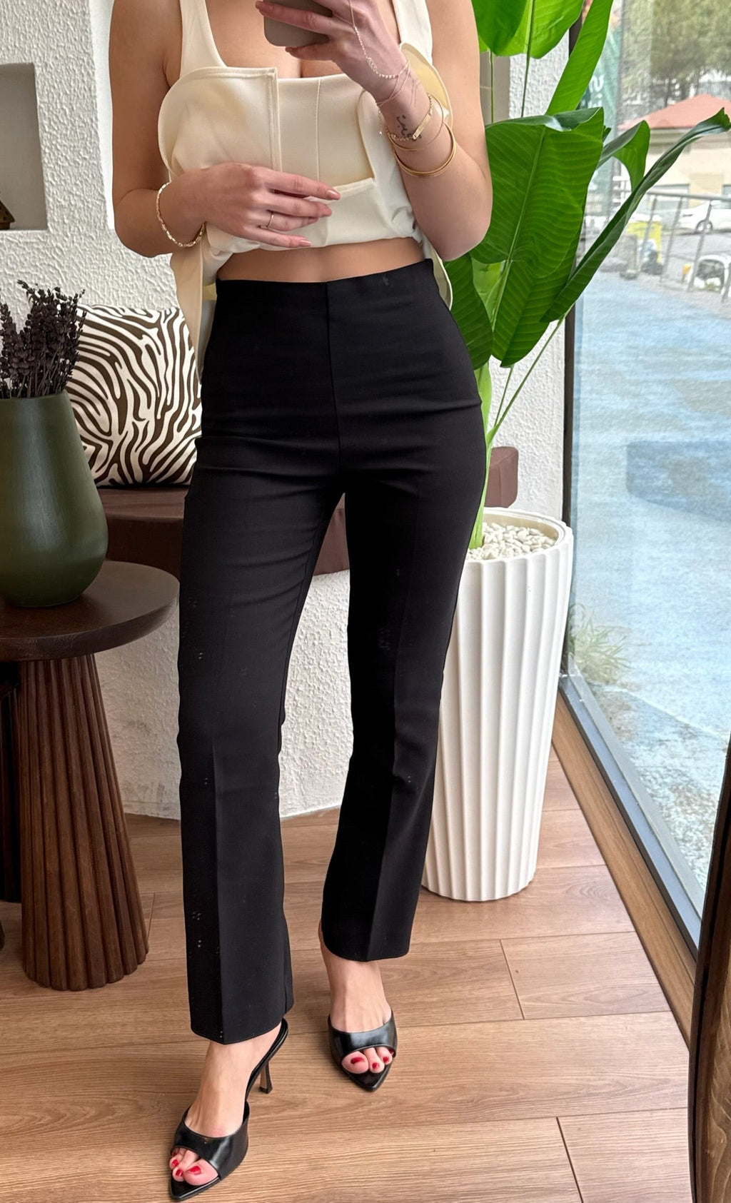 Düz paça siyah pantolon
